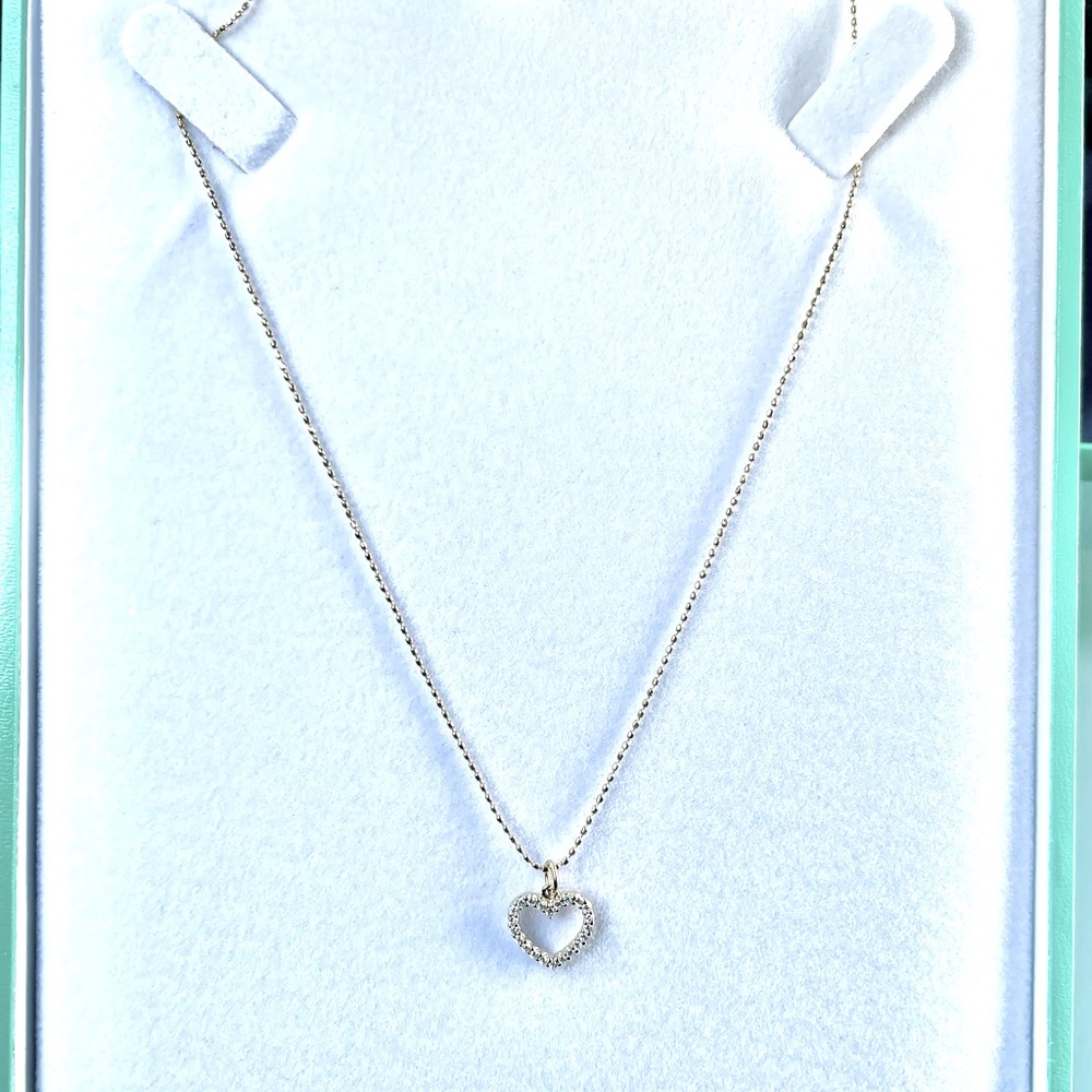 Womens Diamond Heart Necklace